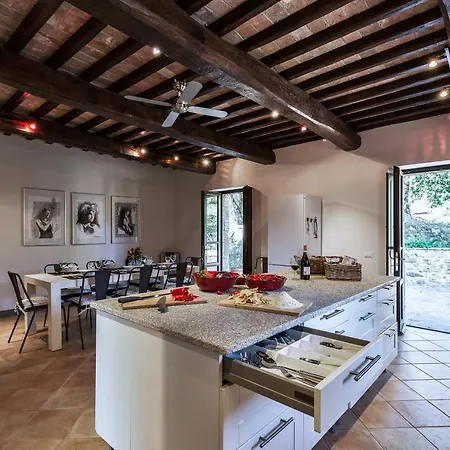 Di Colcellone Villa *