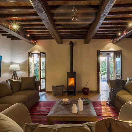 Di Colcellone Villa